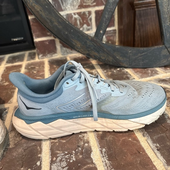 Women’s Hoka One One Arahi 5 Blue Fog W Size 7.5 B Running Jogging Athletic - Picture 6 of 8